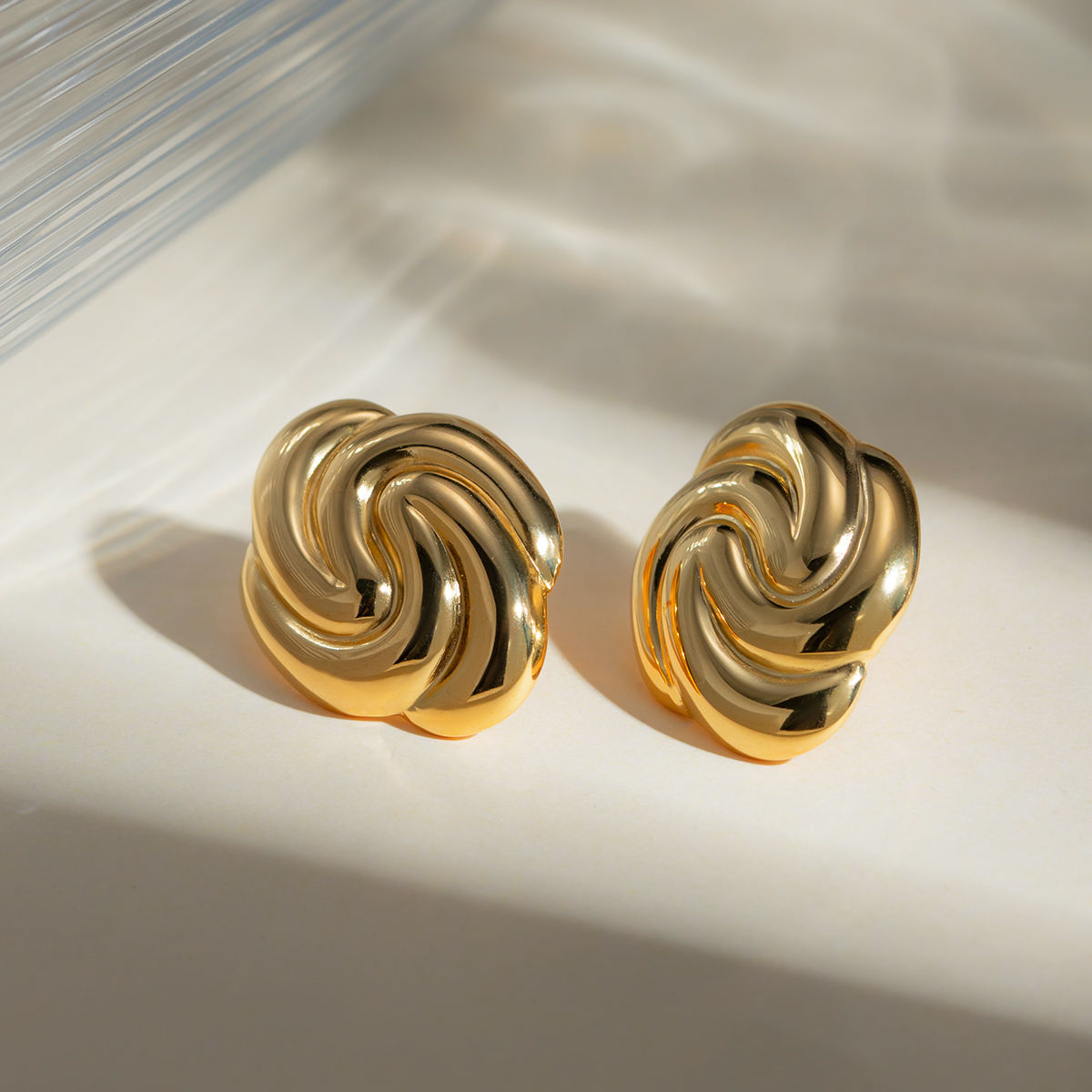 Golden Swirl Ohrstecker