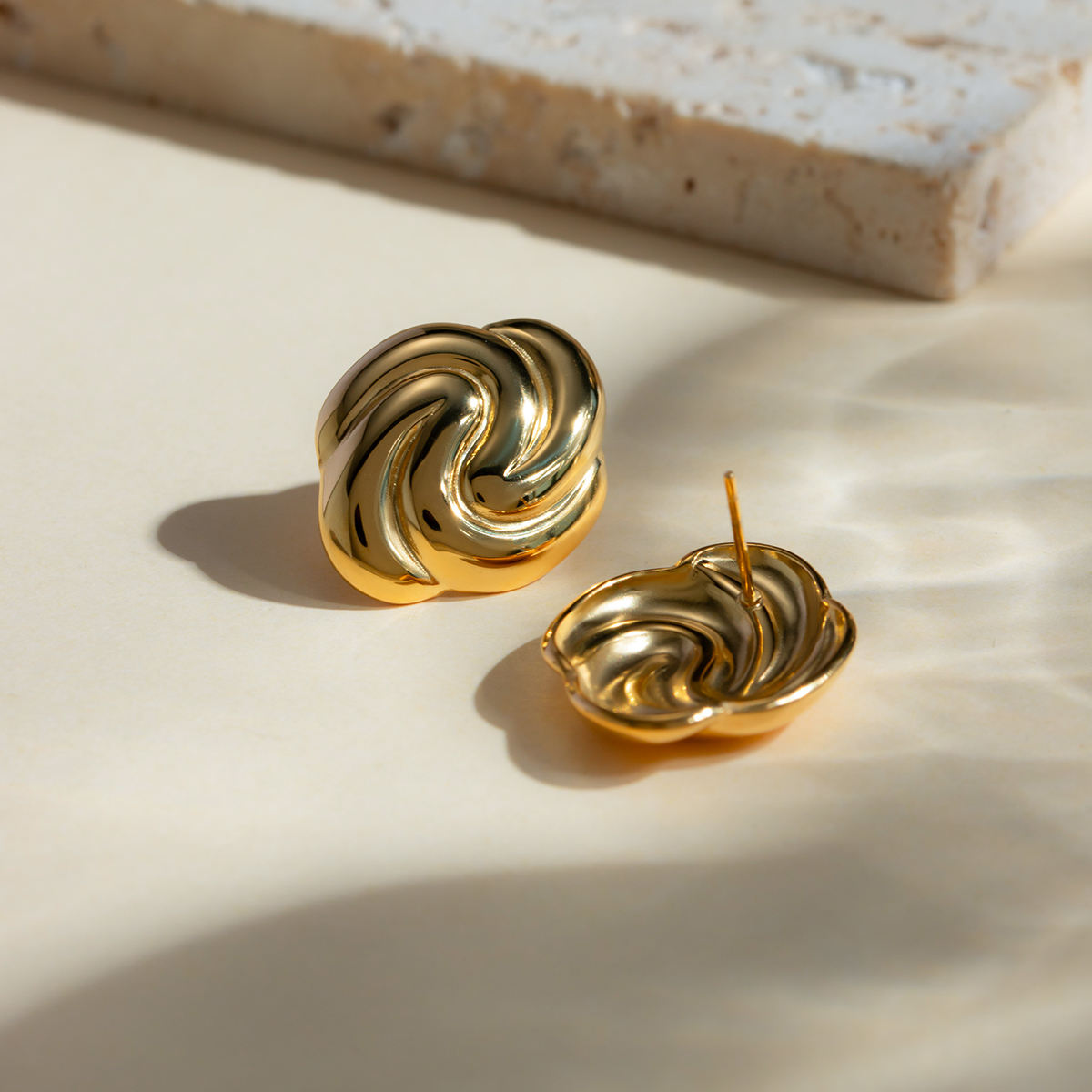 Golden Swirl Ohrstecker