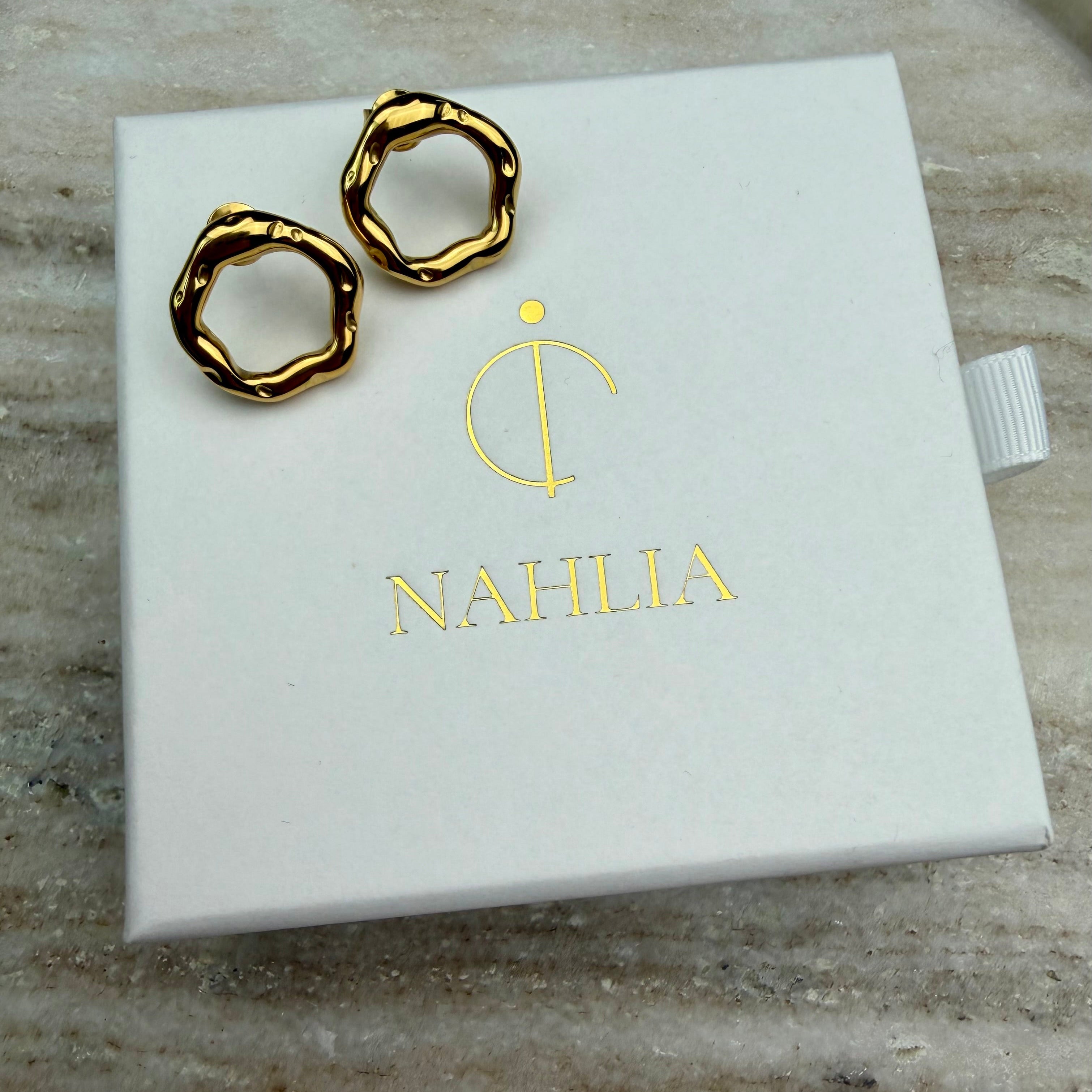 bold wave ohrringe gold elegant modern trend