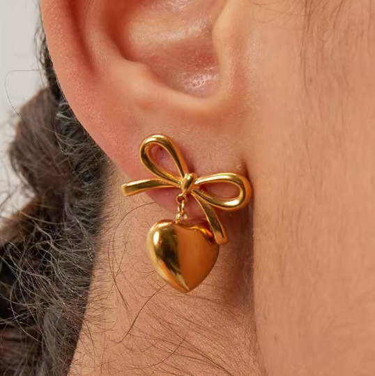 Golden Bow Heart Ohrringe