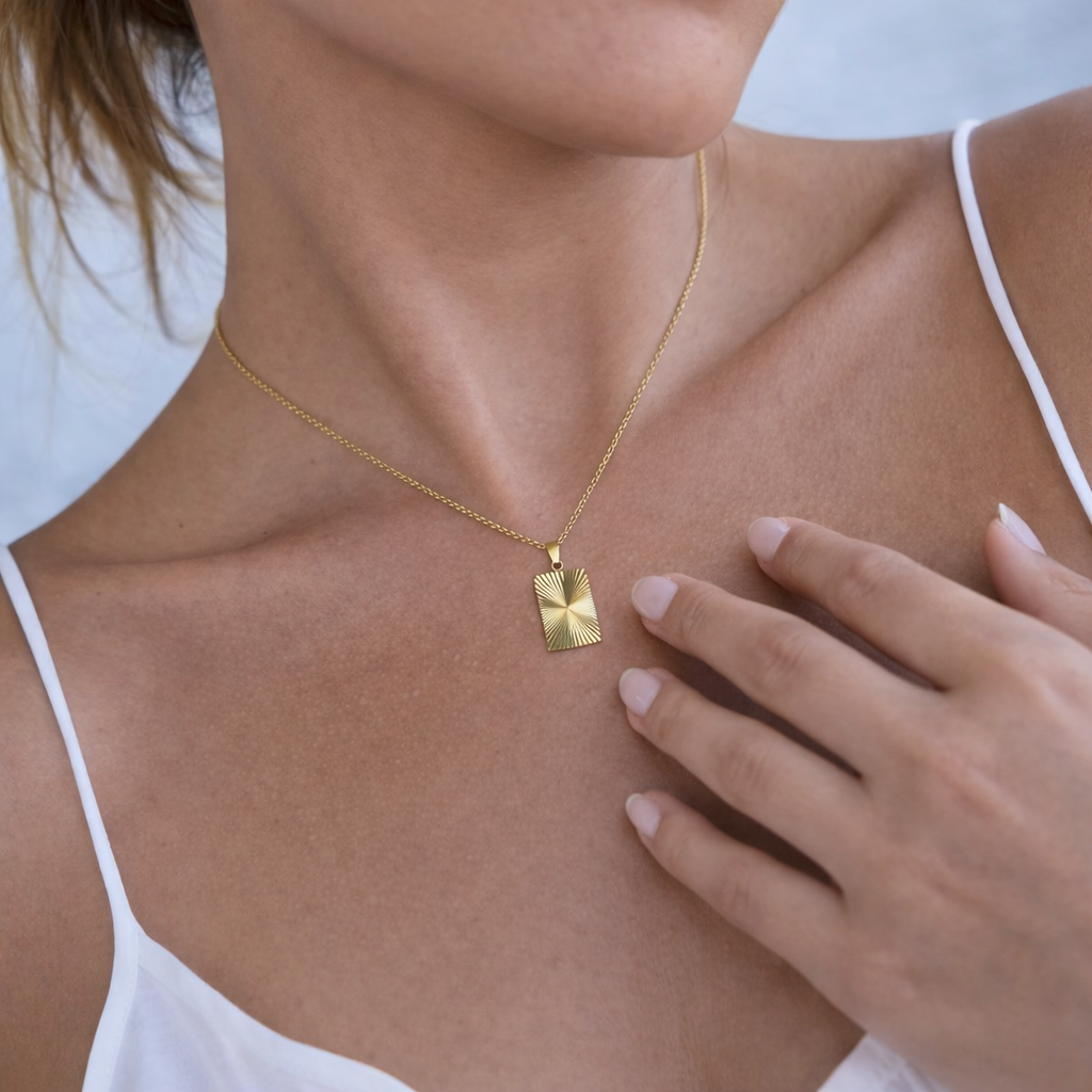 sunburst anhänger strahlendes design moderne halskette