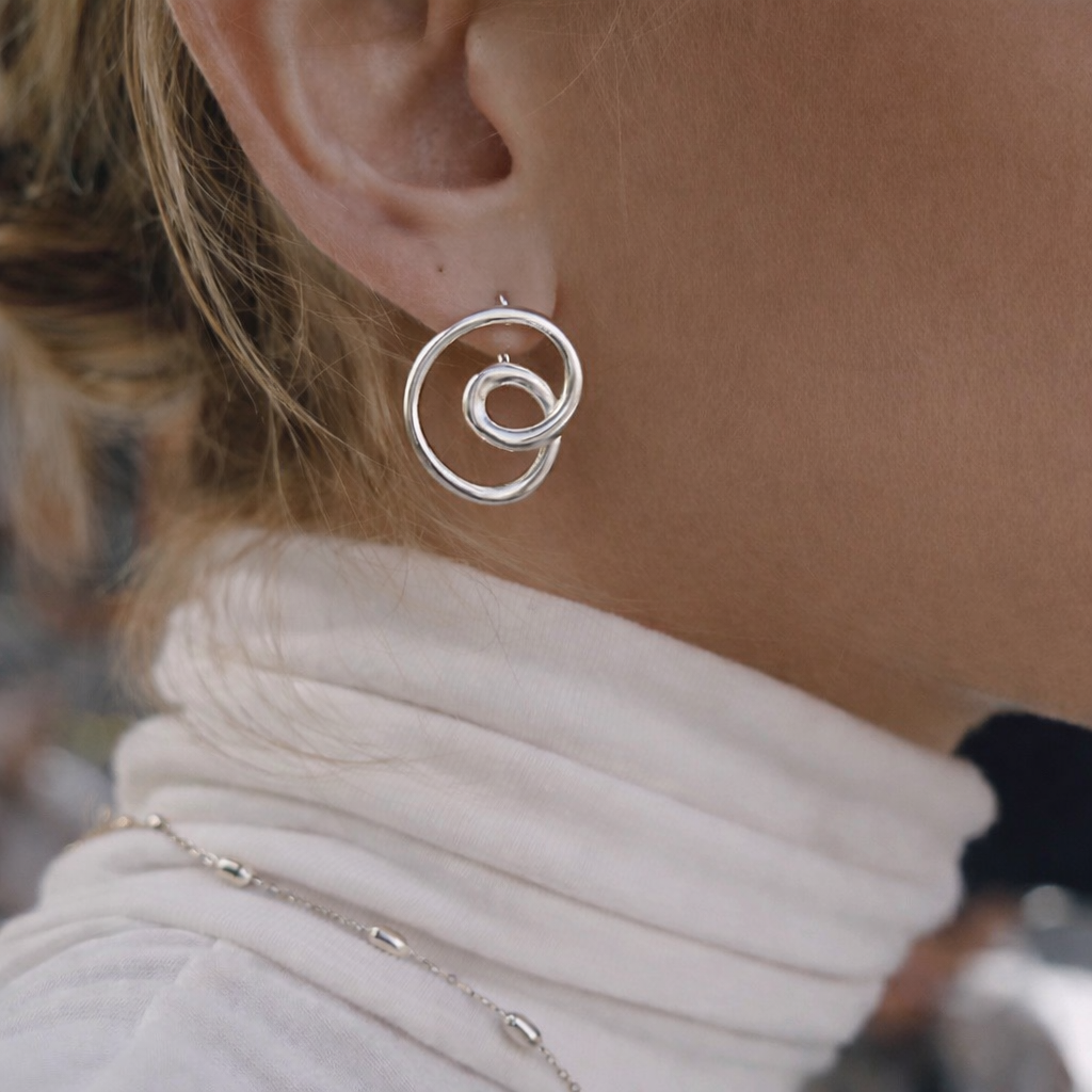modern spiral earrings seitenansicht kurven modern
