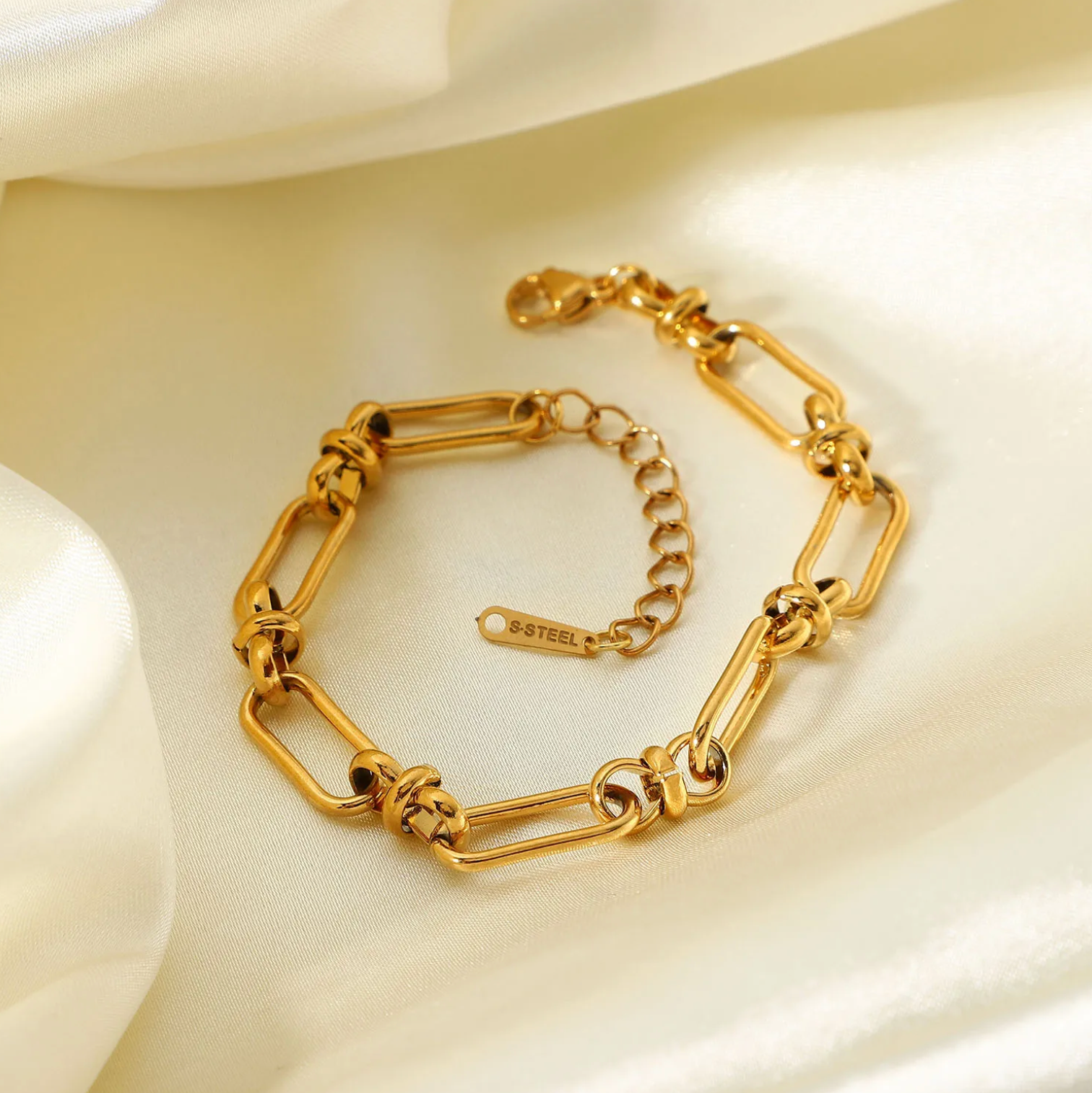 Modern Links Armband