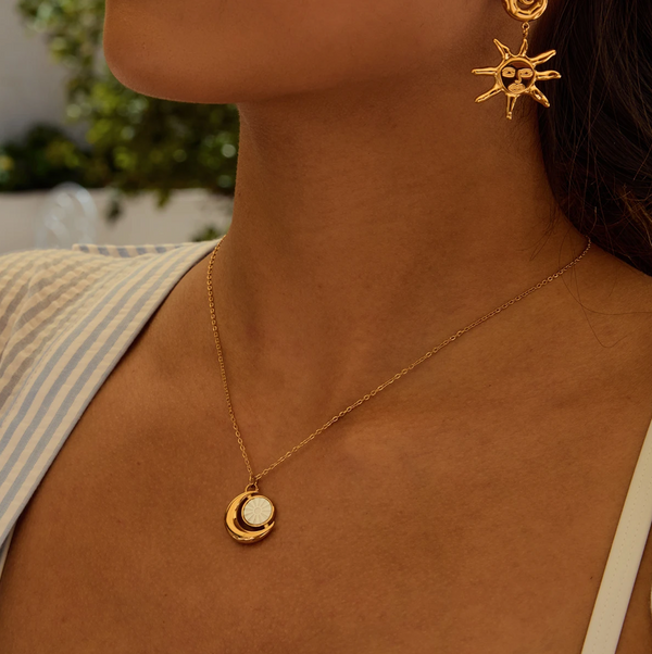 Luna Elegance Mond Halskette
