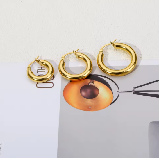 Bold Curve Hoops Creolen