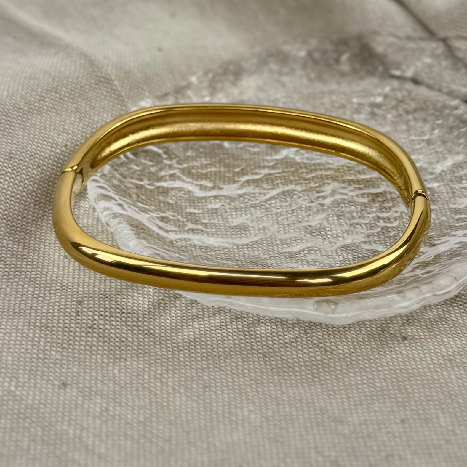 curve bracelet bangle gold steel modern