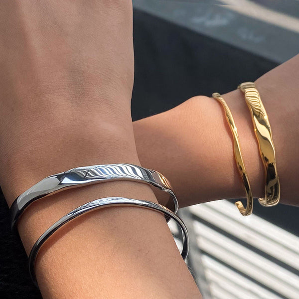 Wave Cuff Armreif - Breit