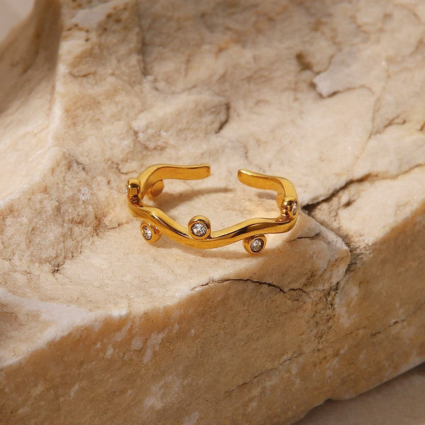 Waves of Sparkle Ring