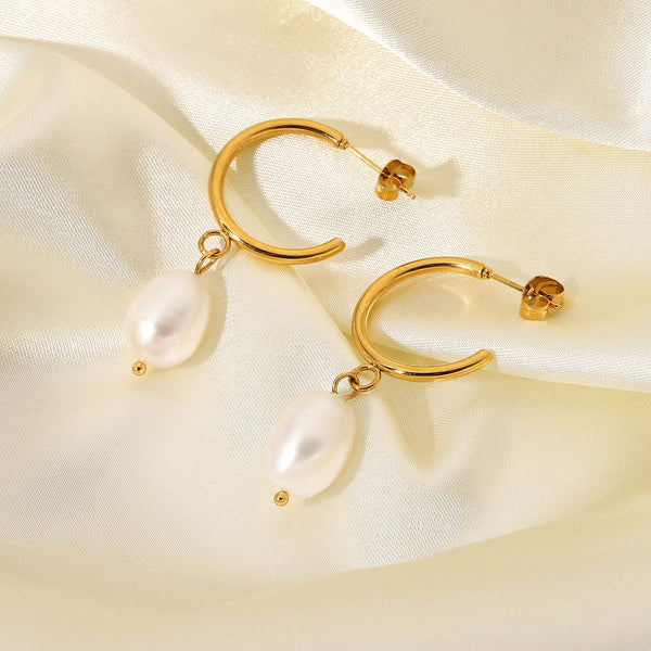 Modern Pearl Hoop Ohrringe